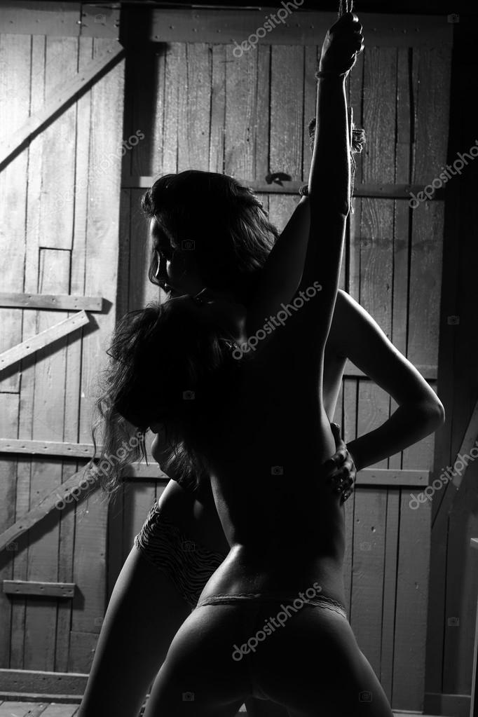 Tiffany hopkins nude nakna flickor med svart hår