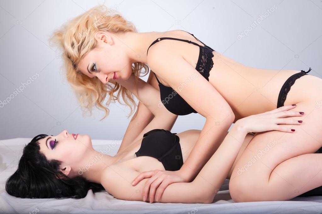 hot-scissoring-pictures