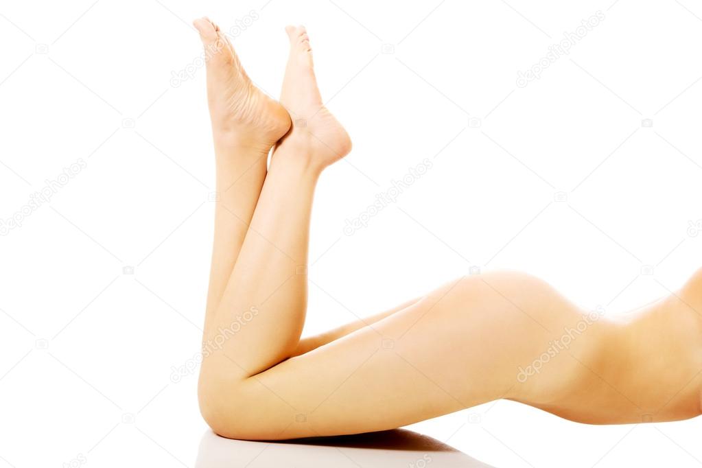 https://st2n.depositphotos.com/1003556/10836/i/950/depositphotos_108362230-stock-photo-young-naked-woman-sitting-on.jpg