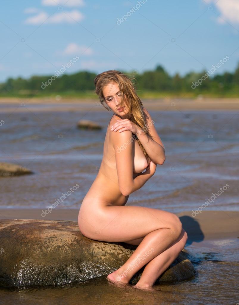 https://st2n.depositphotos.com/1912933/6185/i/950/depositphotos_61857011-stock-photo-young-beautiful-naked-woman.jpg